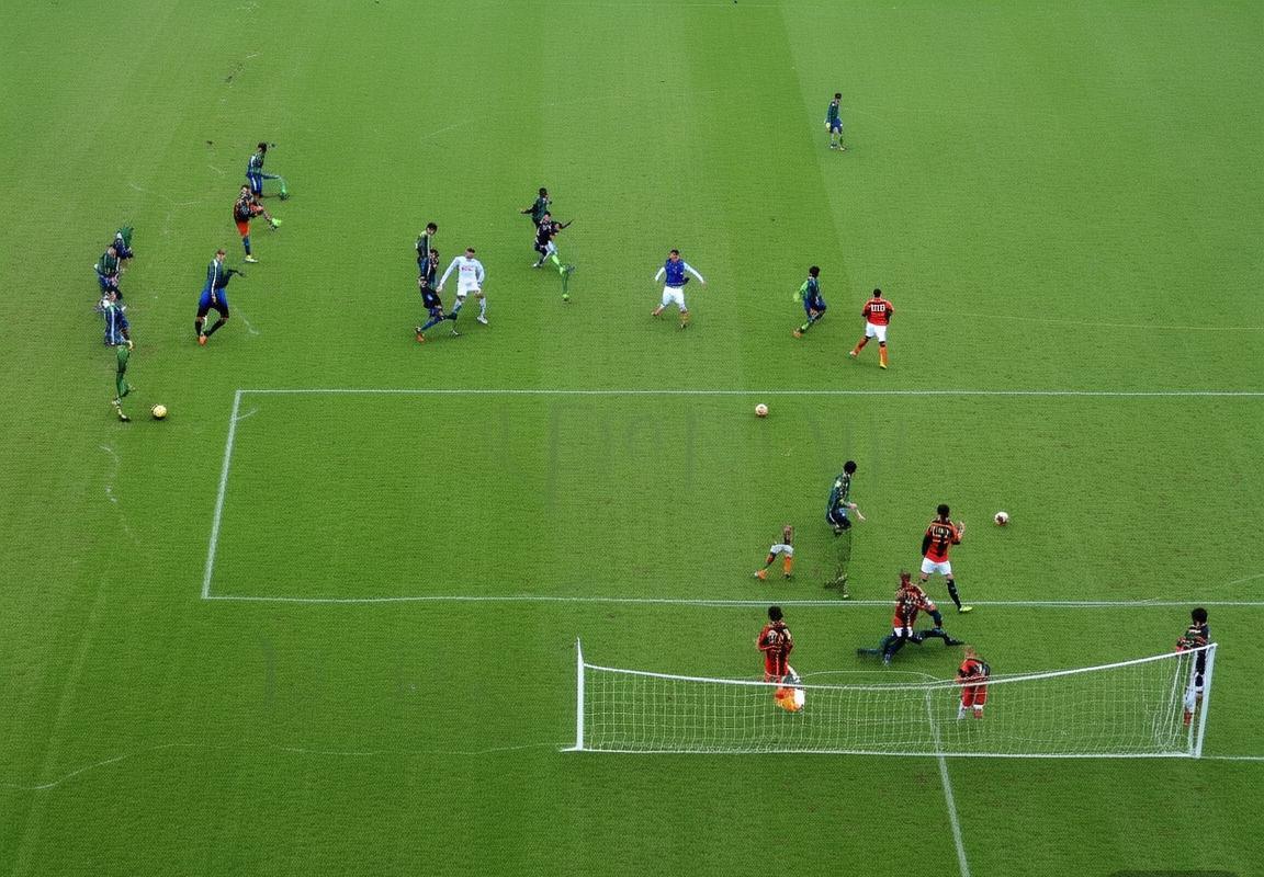 巴尼特VS阿森纳：低级联赛挑战英超豪强，悬念足球史诗对决(图3)